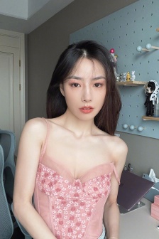 漂亮人妻被维修工侵犯的后果